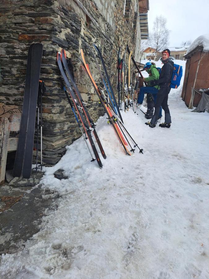 Chvibiani Guesthouse & Bar Ushguli Exterior photo